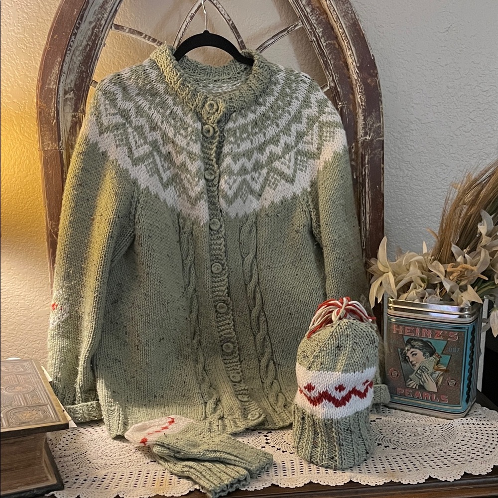 Green Patterned Women's Sweater, Handmade , Hat ,Mittens